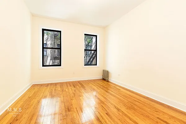 Rented by MNS | media 9