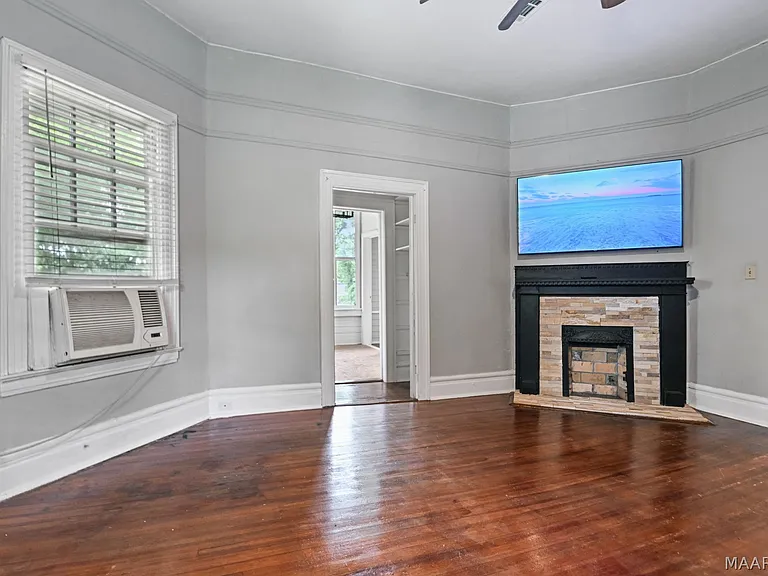 264 E Fairview Ave — Photo 37