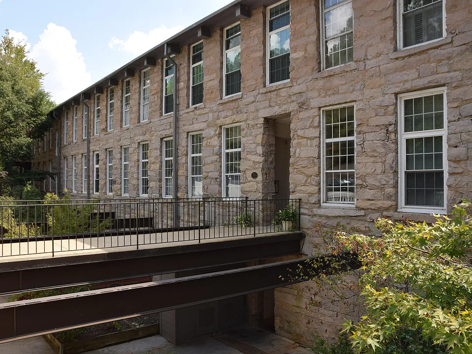 1500 River Mill Dr #312