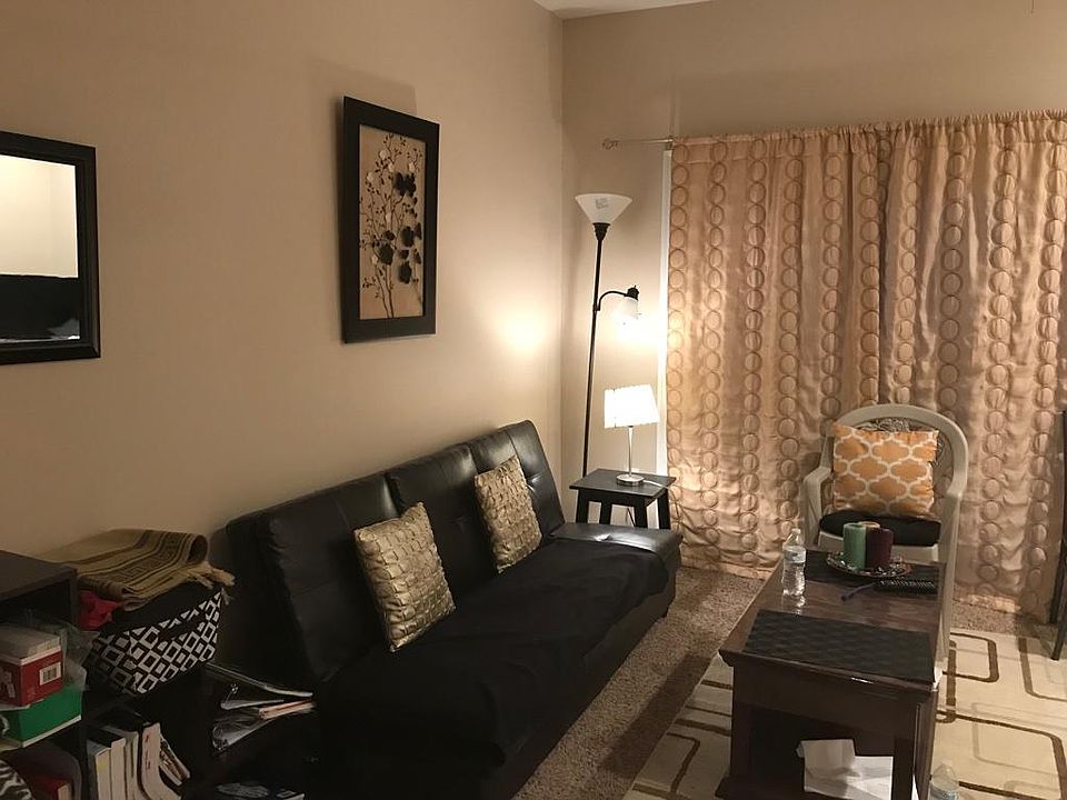 1st image of 140 Blackbird Village Cir