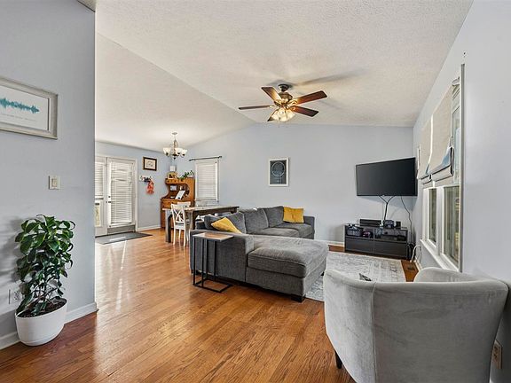 5th image of 2008 Plano Rd