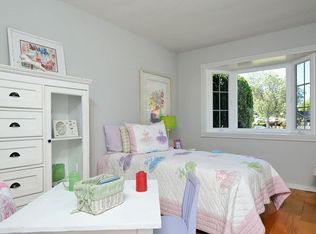 1075 Brighton Pl, Mountain View, CA 94040