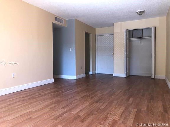 5th image of 6095 W 18th Ave #219