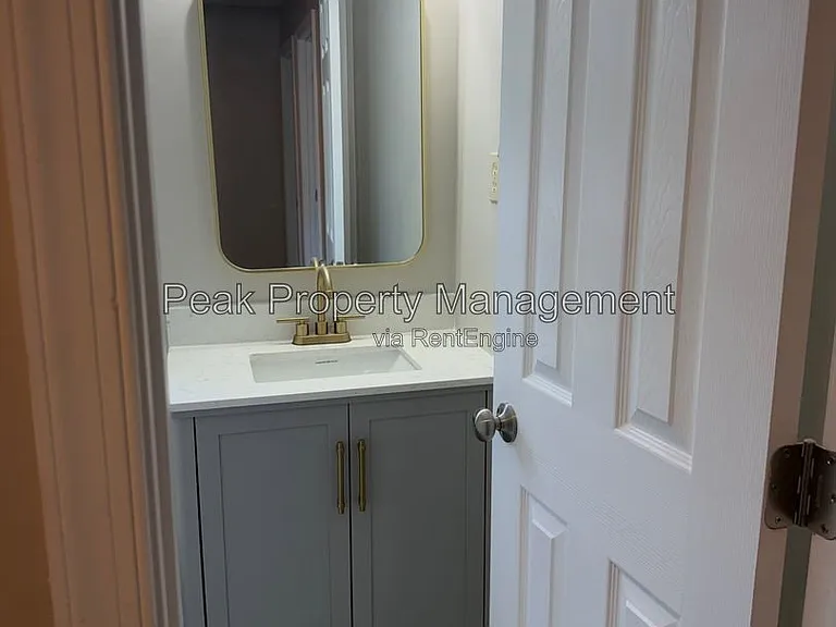 9323 Susquehanna Trl — Photo 5