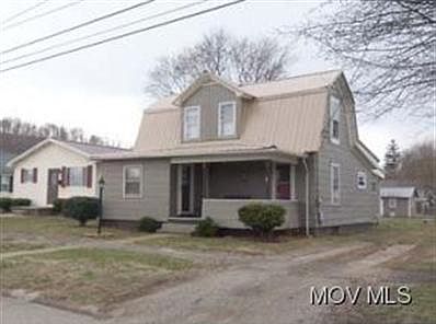 1st image of 608 Cherry Ave