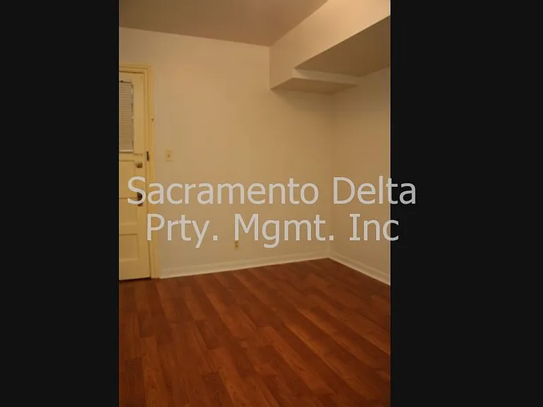 1712 F St #4 — Photo 16