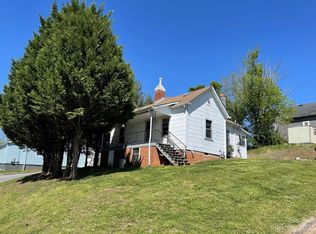 157 19th Ave SW, Hickory, NC 28602