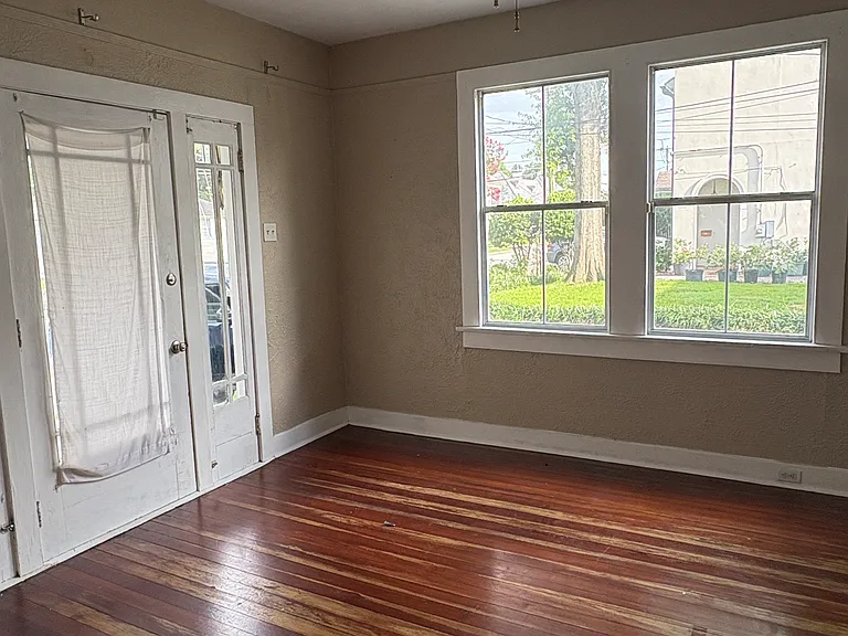 129 Metairie Ct — Photo 4