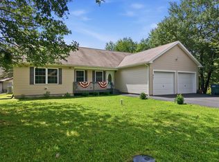 3106 Briarwood Dr, Tobyhanna, PA 18466