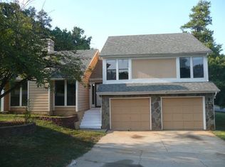 1161 Realm Ln, Lawrenceville, GA 30044