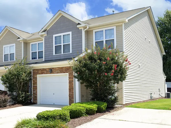 202 Leighann Ridge Ln, Rolesville, NC 27571