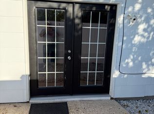 19 S Clinton Ave #19, Bay Shore, NY 11706