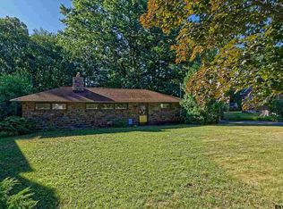 104 Skyway Dr, Glenville, NY 12302