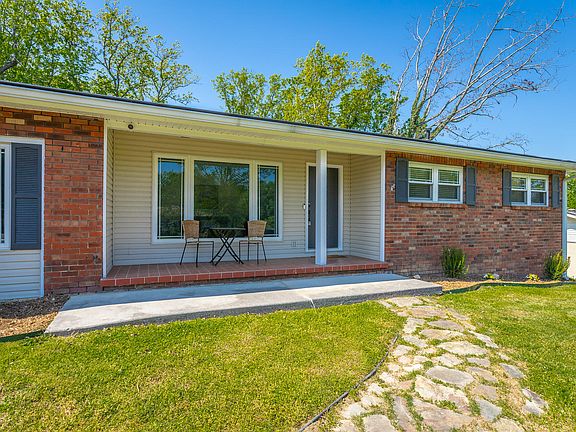 3rd image of 5829 Ragnar Dr