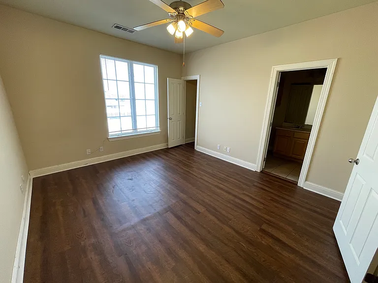 4000 Lake Beau Pre Blvd — Photo 8