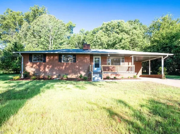 119 Marywood Dr, High Point, NC 27265