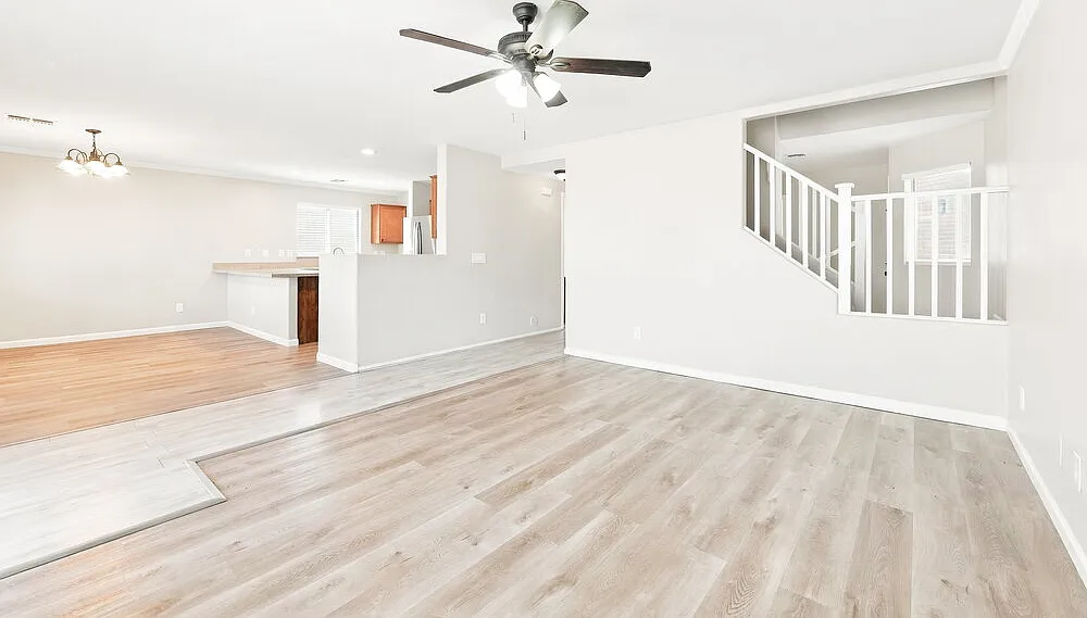 5 bed, 3.0 bath, 2221 sqft, $2,110 — Photo 4