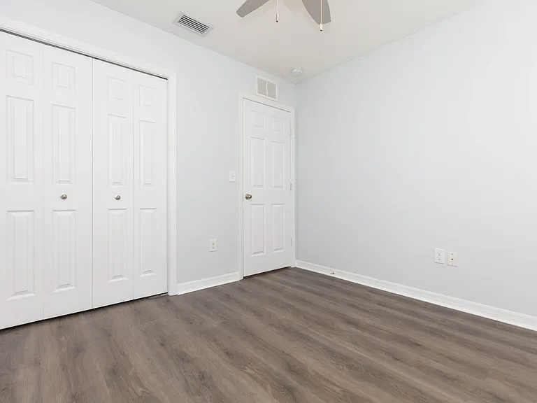 15948 Fishhawk View Dr — Photo 34