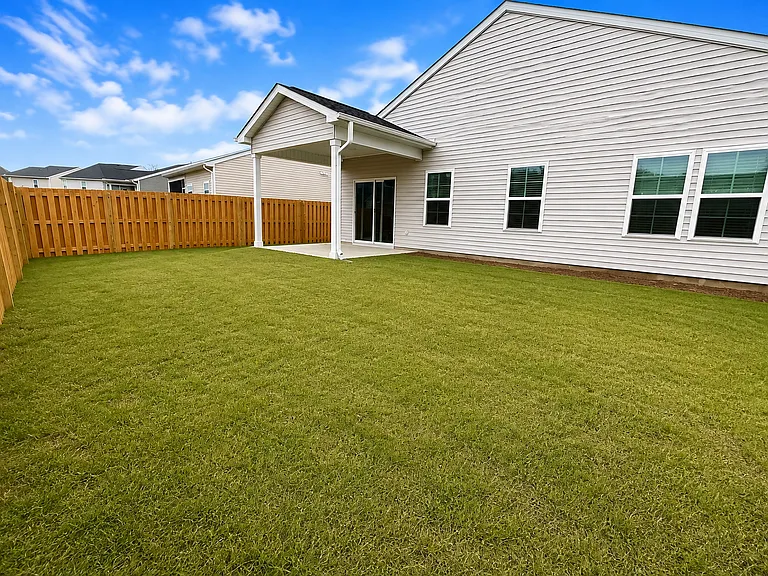 825 Schoolfield Dr — Photo 9