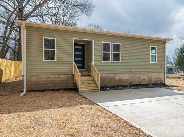 1010 E Catawba St, Lincolnton, NC 28092