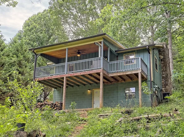 1089 Sky Hawk Mountain Rd, Hiawassee, GA 30546
