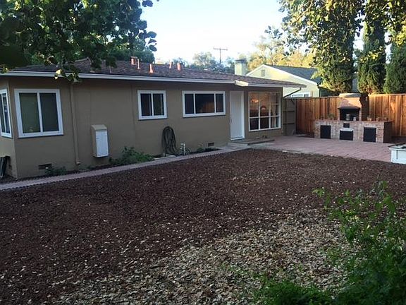 4th image of 2085 Laurelei Ave