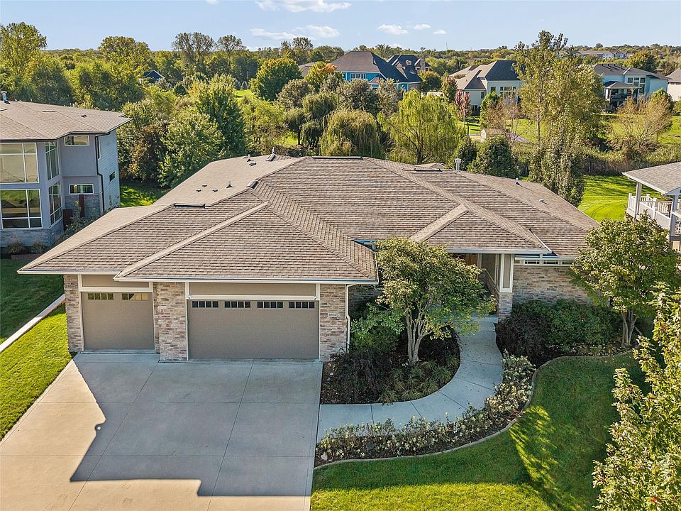 1st image of 8916 NW 73rd Pl