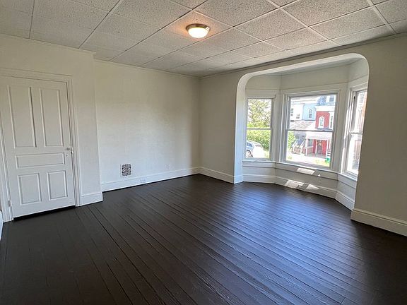 3rd image of 421 Park St APT 2
