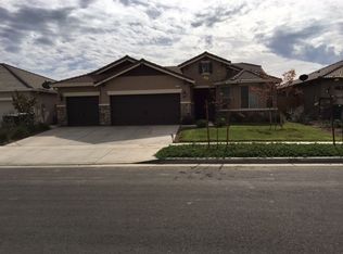1153 W Creek Way, Hanford, CA 93230