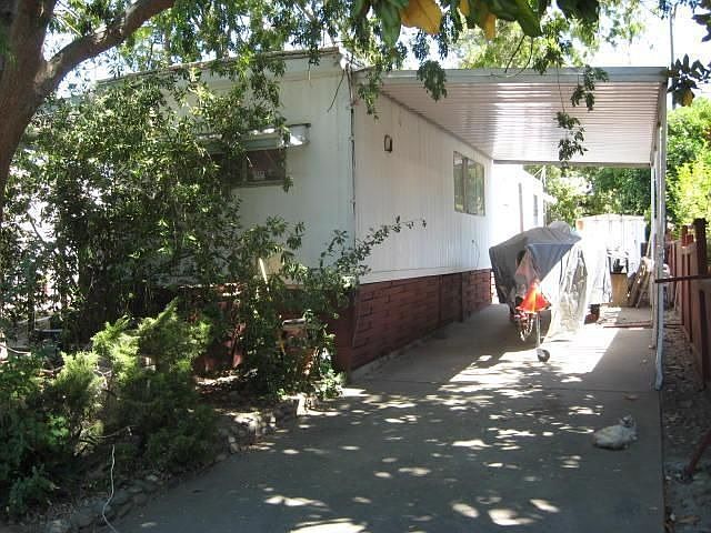 2nd image of 328 Vandenberg Cir