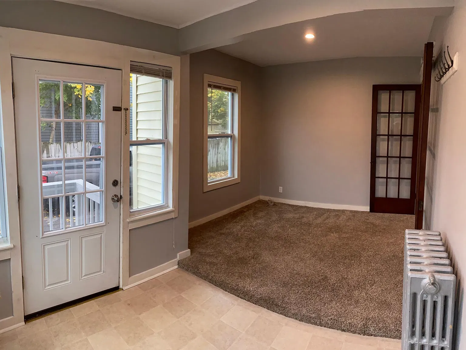 112 Evans St — Photo 2