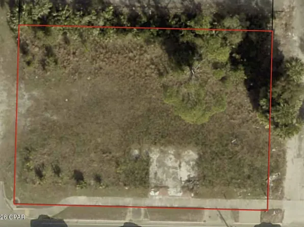 14 W 11th St, Panama City, FL 32401