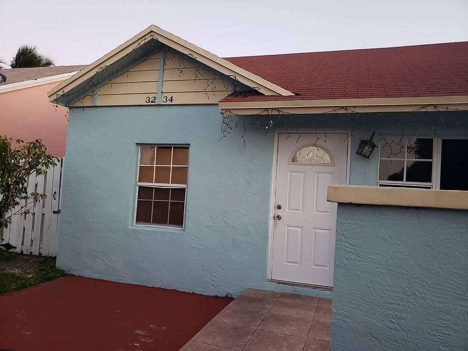 1st image of 3234 NW 204th Ter