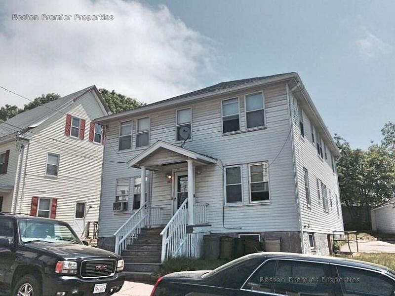 1st image of 28 Smith St APT 3A