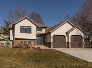 4229 Stoneham Ln NW, Rochester, MN 55901