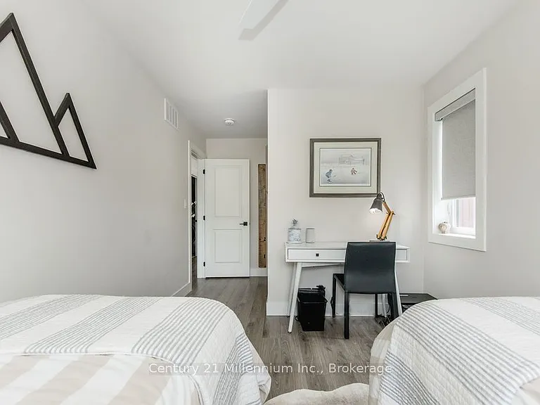 116 Sycamore St — Photo 34
