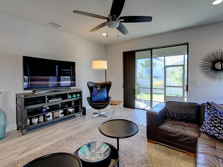 3041 Casterton Dr — Photo 12