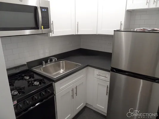 Rented by City Connections Realty | media 13