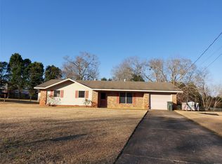 606 Springdale Dr, Enterprise, AL 36330