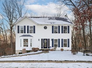186 Bayberry Ln, Cranberry Township, PA 16066