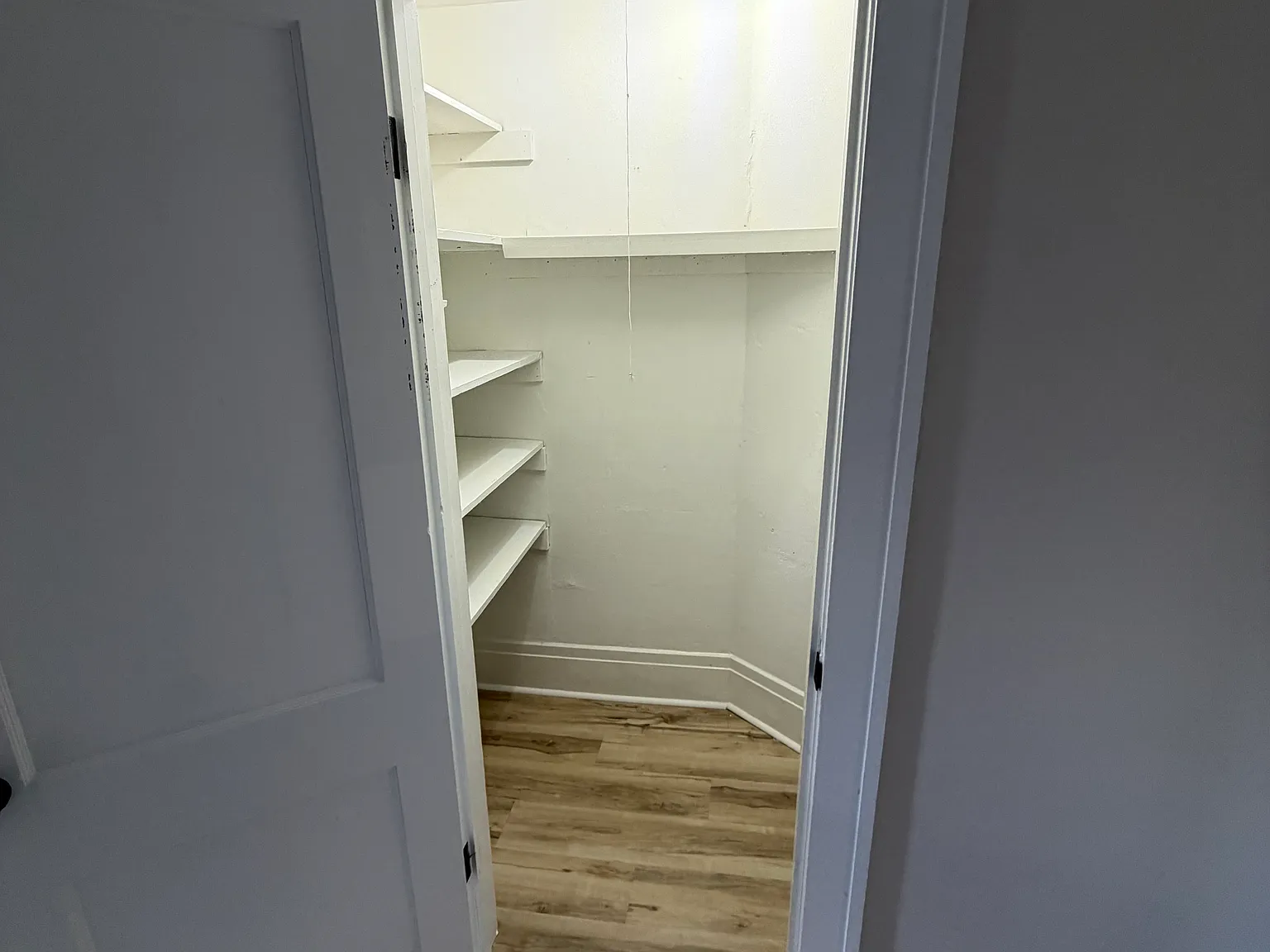 3 bed, 1400 sqft, $2,000 — Photo 3