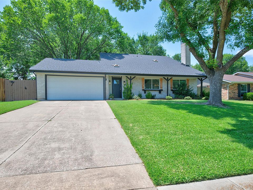 1st image of 3 Merrie Cir