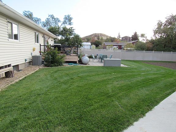 5th image of 618 Glenwood Ave