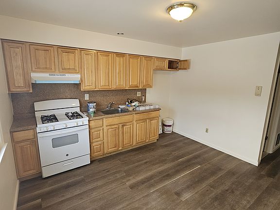 2nd image of 205 S 5th Ave