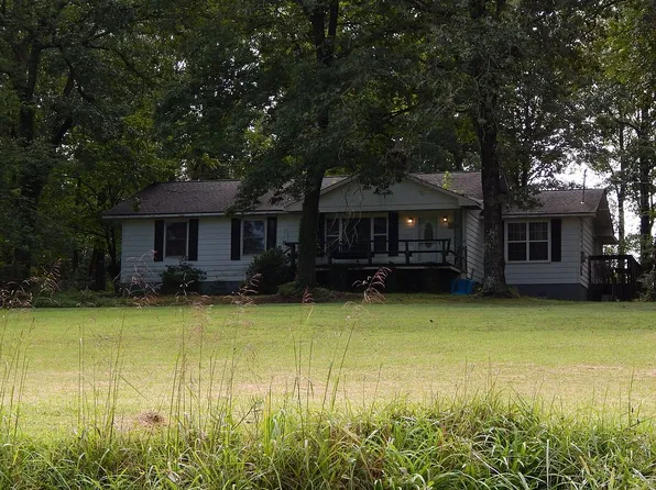 22 Ilene Dr, Cleveland, GA 30528