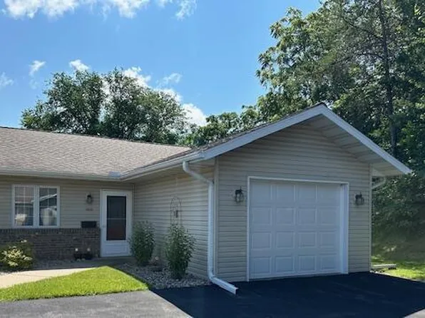 1565 North Dewey AVENUE, Reedsburg, WI 53959