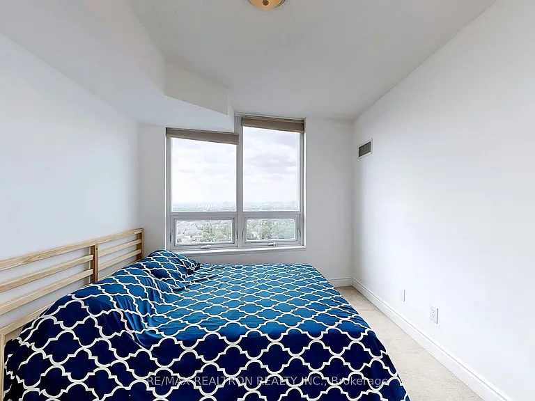 25 Greenview Ave W #2515 — Photo 18