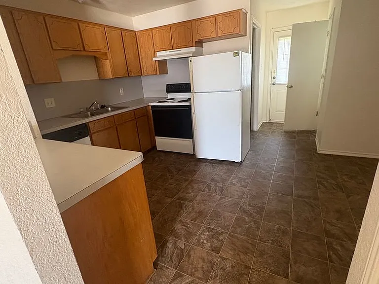 4506 Alan Kent Dr — Photo 3