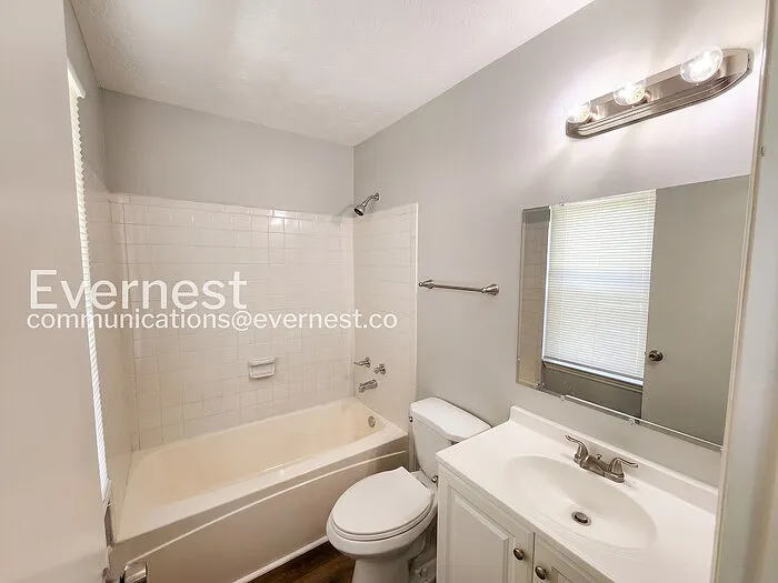 5611 La Fleur Trl — Photo 15
