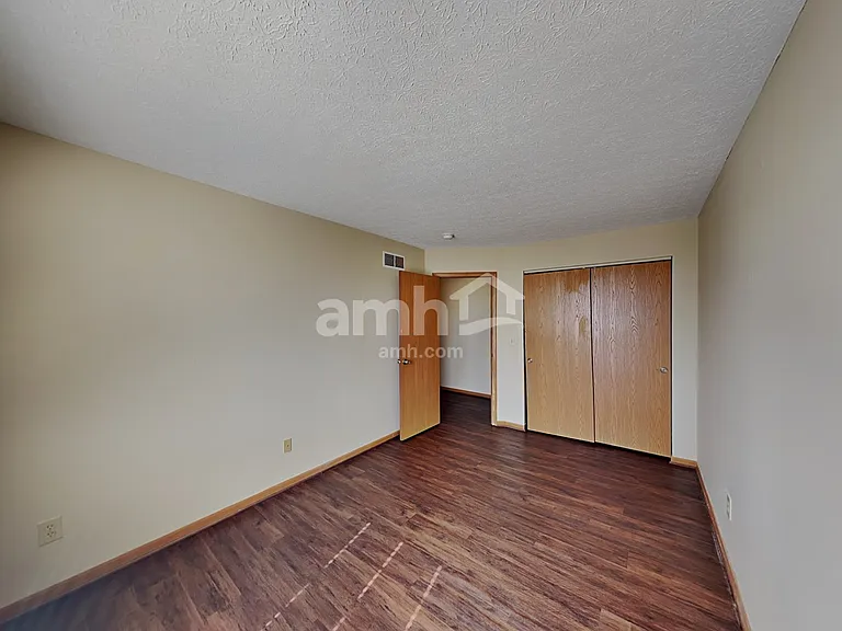 1064 Amherst Blvd — Photo 15